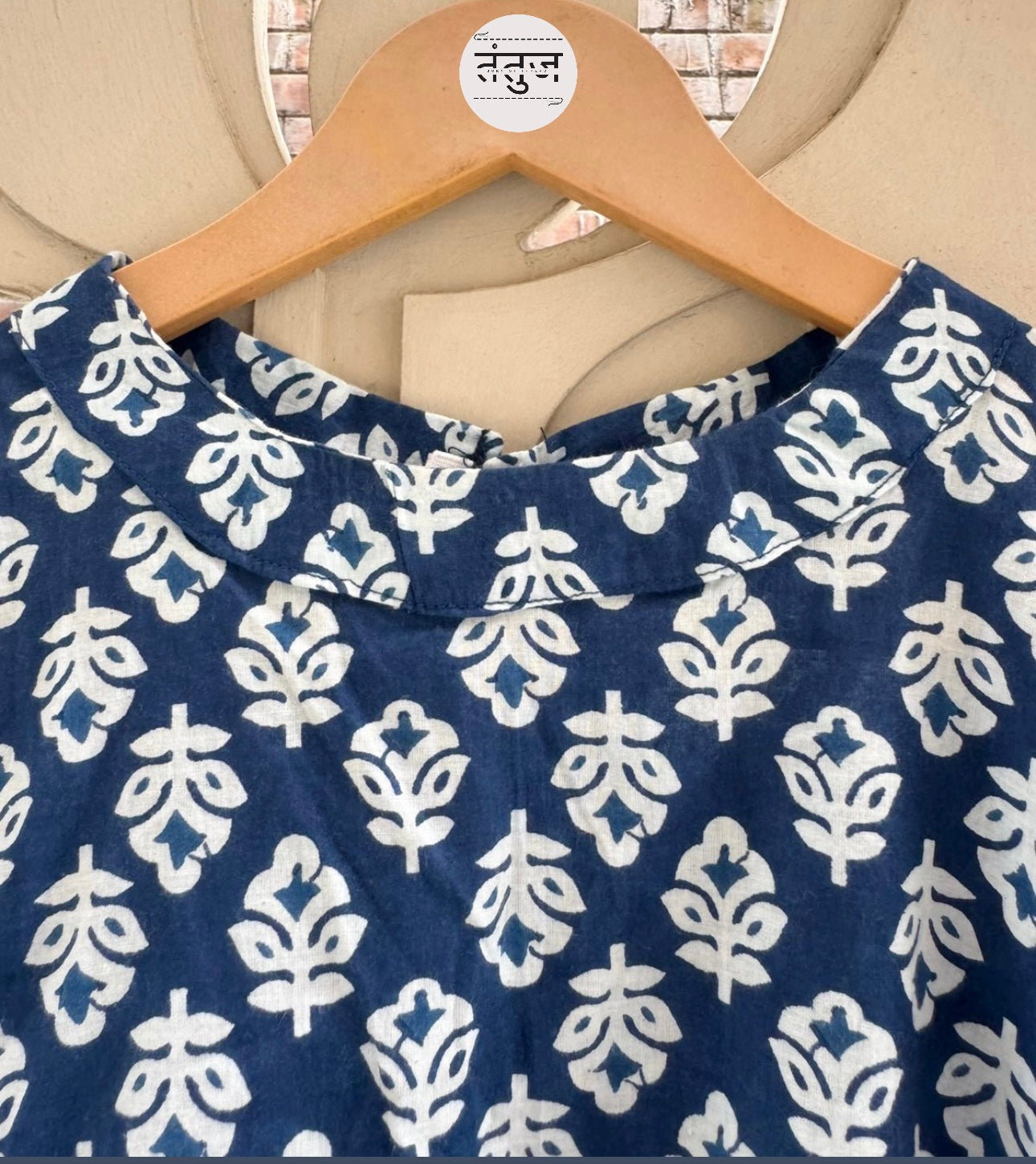 Ink Leaf Side Slit Top
